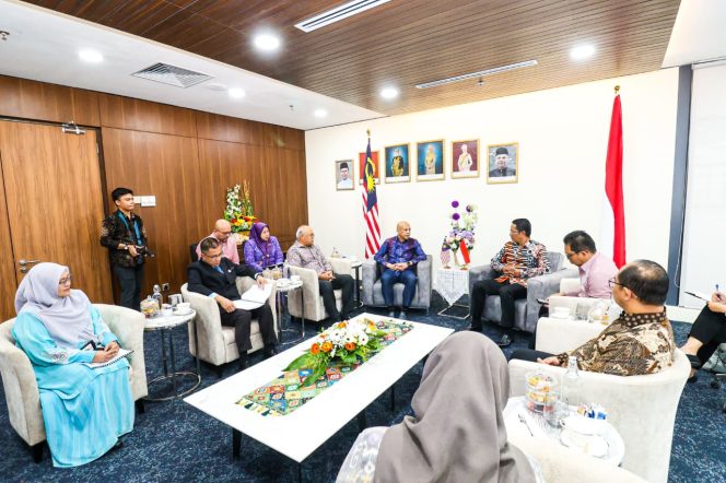 
 Menkum RI Kampanye Protokol Jakarta di Forum Asean