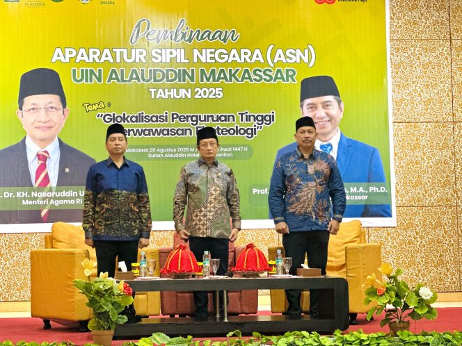 
 Menag RI Transit di Makassar, Doakan Bangsa Damai dan Hadiri Pembinaan ASN UIN Alauddin
