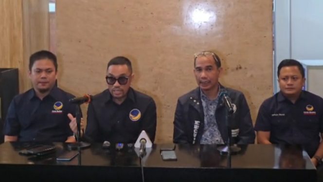 
 HOAKS OTT KPK? Bupati Kolaka Timur Abd Azis Ternyata Hadiri Rakernas NasDem di Makassar