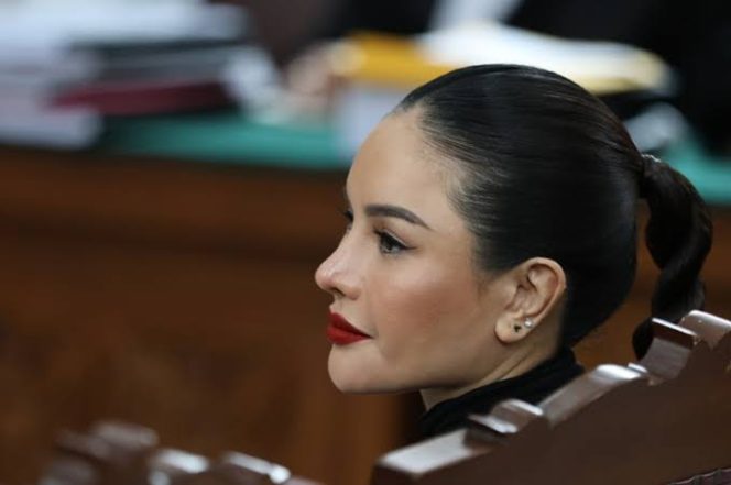 
 Sidang Kasus Dugaan Pemerasan Nikita Mirzani Memanas, Kesaksian Owner Skincare Bikin Geger