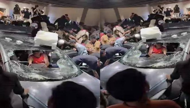 
 Amuk Massa di Rumah Ahmad Sahroni, Pagar Dijebol dan Mobil Mewah Hancur