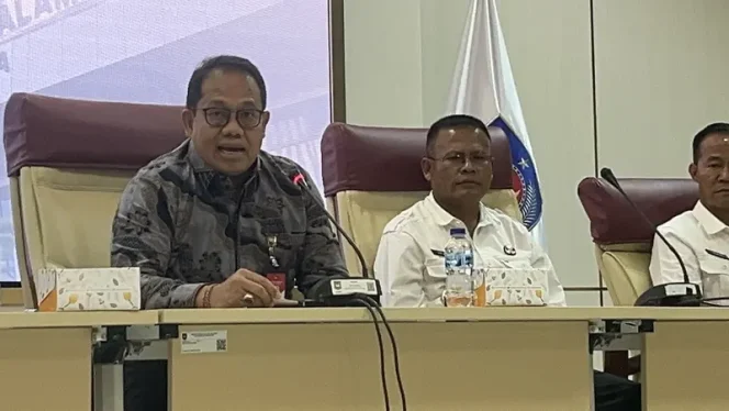 
 Irjen Kemendagri: Mutasi Kepsek SMPN 1 Prabumulih oleh Wali Kota Arlan Tidak Sesuai Aturan