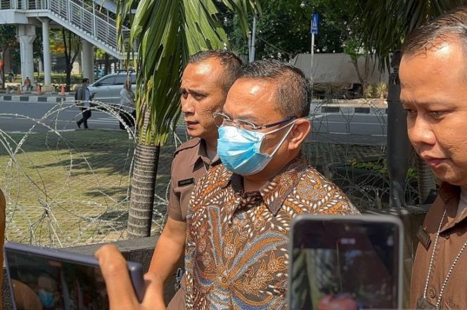
 Bupati Pati Sudewo Penuhi Panggilan KPK, Diperiksa Terkait Dugaan Korupsi Proyek Rel Kereta Api DJKA
