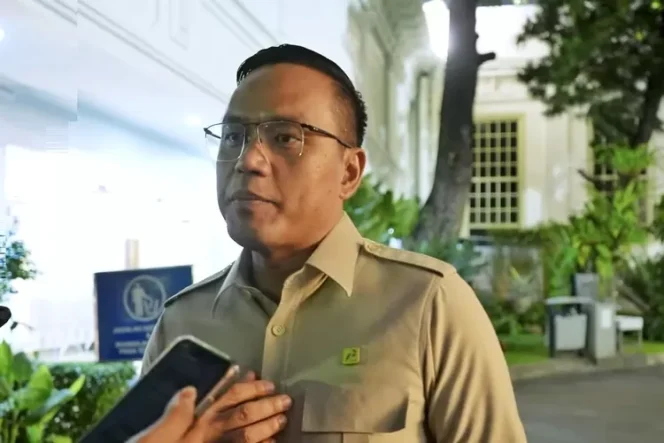 
 Dirut Pertamina: BBM untuk SPBU Swasta Siap Disalurkan Pekan Depan, Impor Sedang Disiapkan