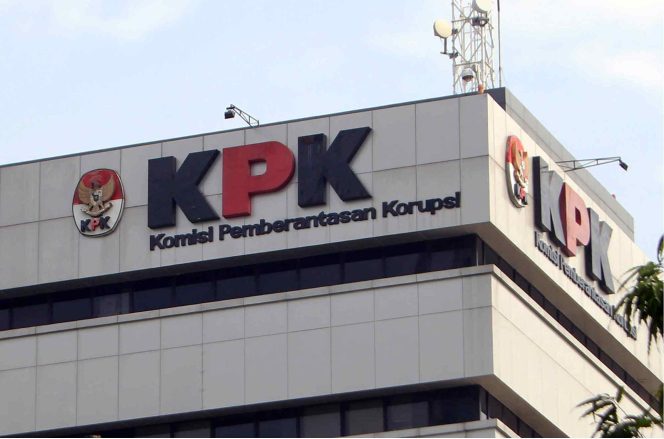 
 KPK Geledah Rumah Dinas Bupati Mempawah dan Gubernur Kalbar, Terkait Kasus Korupsi Proyek Jalan