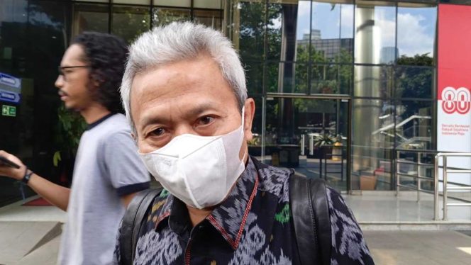 
 KPK Periksa Eks Sekjen Kemenag Nizar Ali Terkait Dugaan Korupsi Kuota Haji 2023–2024