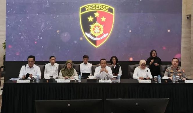 
 Polri Tetapkan 959 Tersangka Imbas Demo Ricuh di Berbagai Wilayah, Mayoritas Bukan Pendemo