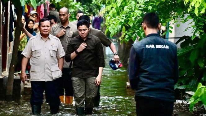 
 Presiden Prabowo Tinjau Warga Terdampak Banjir di Gang Padat Jalan Gajah Mada, Denpasar