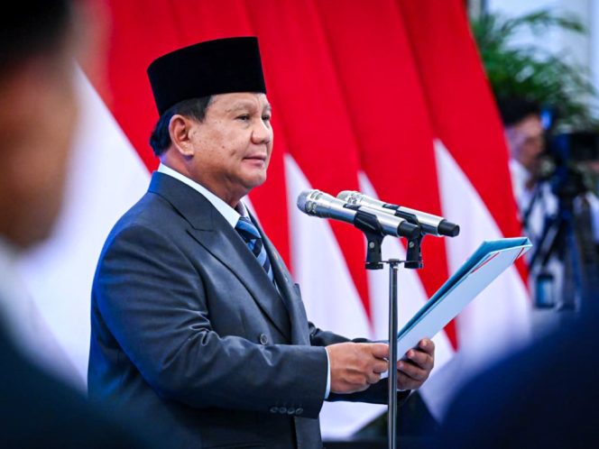 
 Reshuffle Kabinet: Prabowo Beri Surat Khusus untuk Lima Menteri yang Diganti