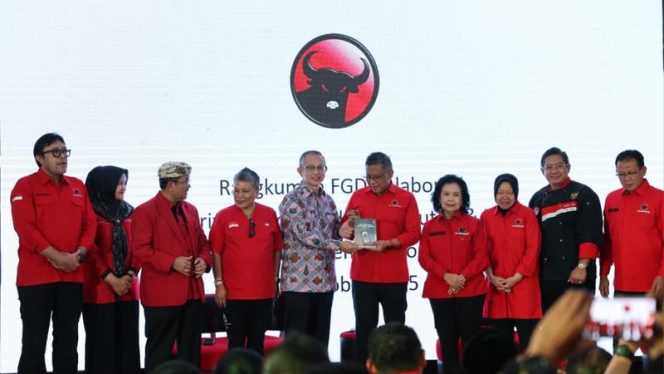 
 PDIP Teguhkan Konsolidasi Ideologi dan Ekonomi Rakyat Lewat Desa Wisata dan UMKM di Cirebon