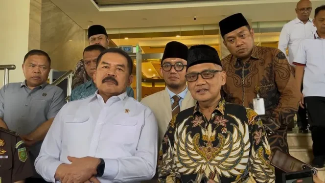 
 Menhaj Gus Irfan Minta Pendampingan Kejagung untuk Pastikan Pelaksanaan Haji Transparan