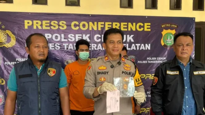 
 Polres Tangsel Ungkap Kasus Penggelapan Dana Rp150 Juta oleh Komisaris dan Direktur, Uangnya Dipakai Judi Online