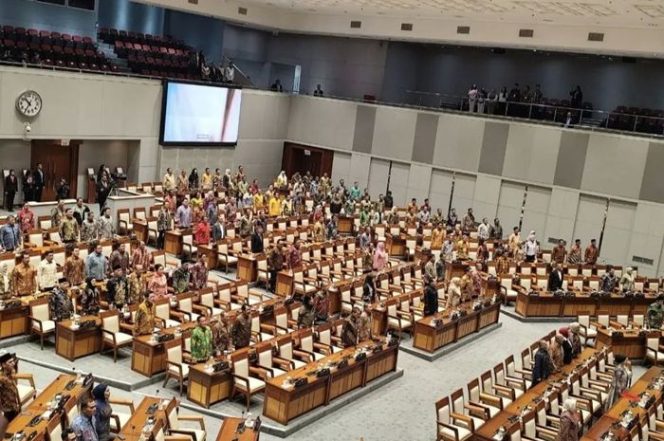 
 DPR Sahkan Revisi UU BUMN, Kementerian BUMN Resmi Berubah Jadi Badan Pengatur