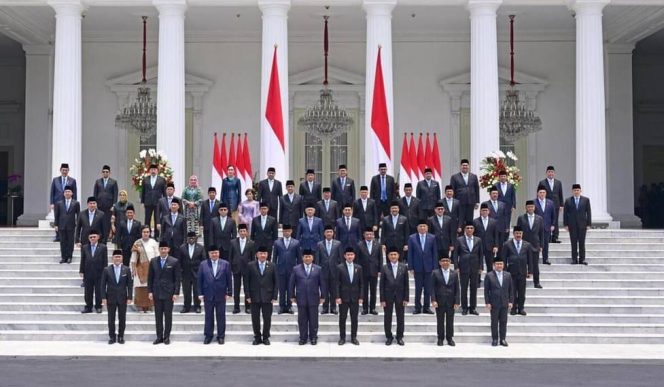 
 Survei SPIN: Zulhas Raih Kepuasan Publik Tertinggi di Antara Menko Kabinet Prabowo–Gibran