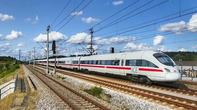 
 PDIP Dalami Masalah Utang Proyek Kereta Cepat Whoosh, Hasto: Fraksi Sudah Ditugaskan Kajian Menyeluruh