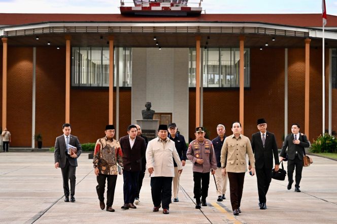 
 Presiden Prabowo Bertolak ke Malaysia Hadiri KTT ASEAN ke-47, Akan Lanjut ke Korea Selatan untuk KTT APEC