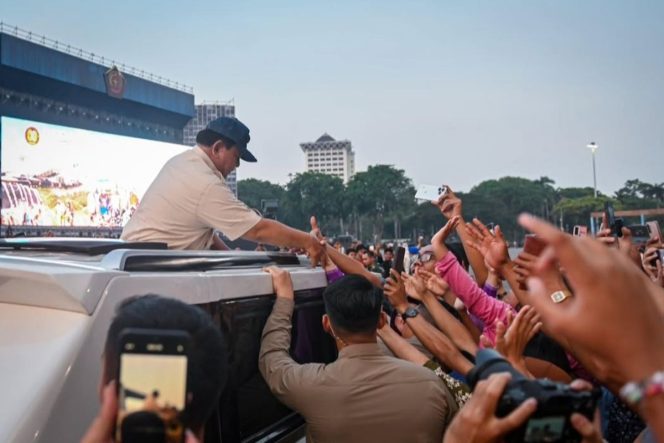 
 Presiden Prabowo Tinjau Persiapan HUT ke-80 TNI di Monas, Disambut Antusias Masyarakat