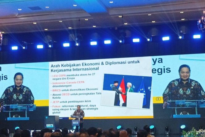 
 Airlangga Hartarto: Target Pertumbuhan Ekonomi 6–7 Persen, Danantara Diharapkan Jadi Motor Investasi Nasional