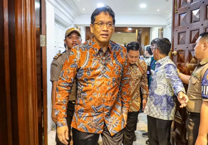 
 Menkeu Purbaya Nilai Dua Wamen Cukup, Ambil Alih Tugas Eks Wamenkeu Anggito: ‘Irit Gaji’