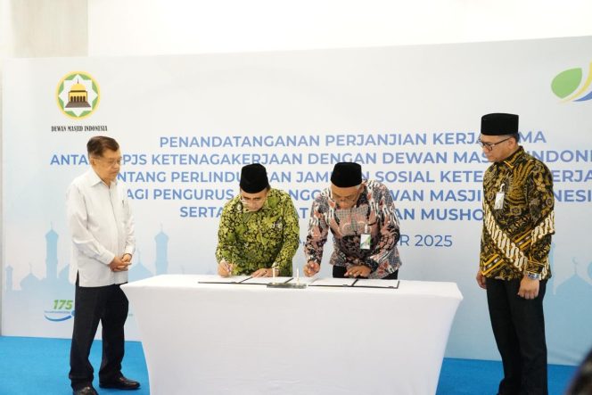 
 Wamenag Romo Syafi’i Apresiasi Kerja Sama BPJS Ketenagakerjaan dan DMI: Perlindungan Sosial untuk Penggiat Masjid Adalah Ibadah Sosial