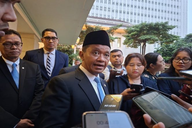 
 Bahlil Lahadalia Minta Tambang Emas Ilegal di Dekat Mandalika Segera Diproses Hukum