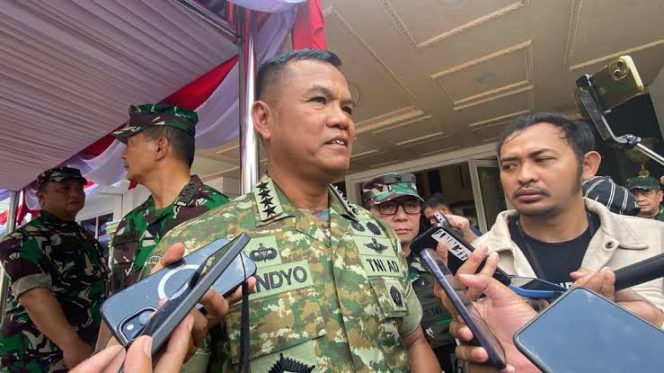 
 Wakil Panglima TNI Tandyo Budi Revita Jelaskan Alasan Turunkan Syarat Tinggi Badan Rekrutmen TNI AD