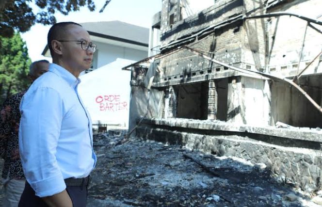 
 Ketua MPR RI Ahmad Muzani dan Gubernur Jabar Dedi Mulyadi Tinjau Mess MPR RI yang Terbakar, Revitalisasi Ditargetkan Rampung Segera