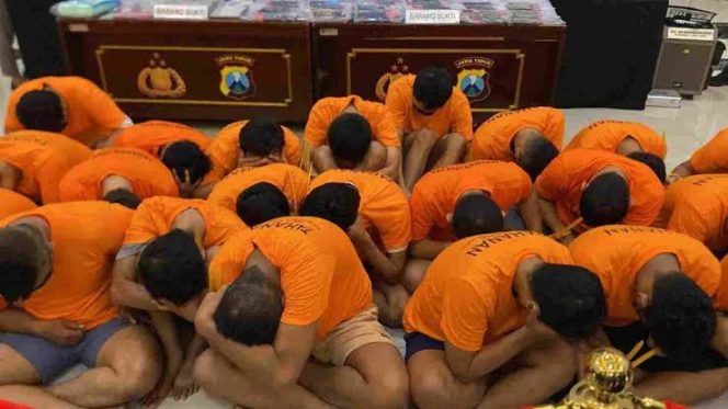 
 29 dari 34 Peserta Pesta Gay di Surabaya Positif HIV, Dinkes Lakukan Penanganan Intensif