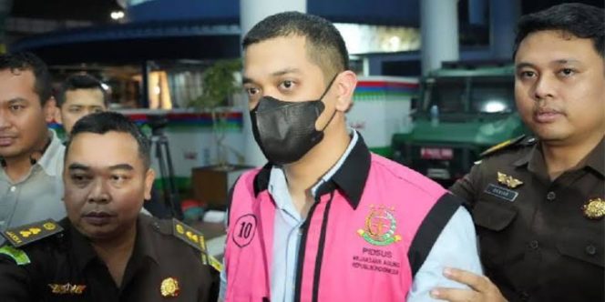 
 Mantan Dirut Pertamina Jadi Saksi Kasus Korupsi PT Oiltanking Merak, Putra Riza Chalid Didakwa Rugikan Negara Rp 285 Triliun