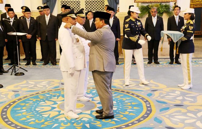 
 Presiden Prabowo Subianto Lantik Matius Fakhiri dan Aryoko Rumaropen Sebagai Gubernur dan Wakil Gubernur Papua Periode 2025-2030