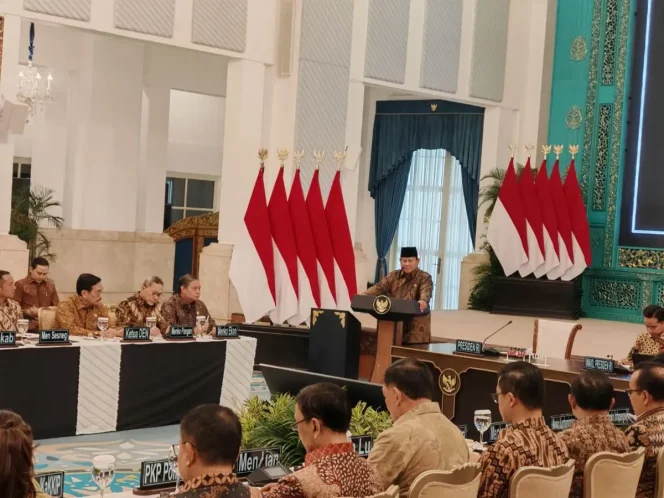 
 Menkeu Purbaya Pastikan Hubungannya dengan Luhut Baik-baik Saja: “Enggak Ada Masalah”