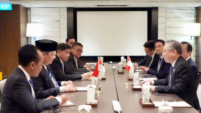 
 Menko Airlangga dan Menteri Perdagangan Singapura Bahas Penguatan Integrasi Ekonomi Kawasan