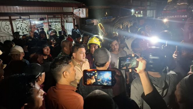 
 Bentrokan Antarwarga di Tallo Makassar Kian Memanas, Rumah Kembali Dibakar Meski Aparat Perketat Penjagaan