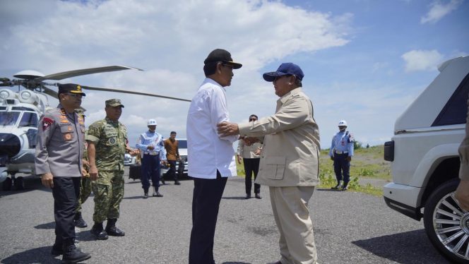 
 Presiden Prabowo Kompak dengan Sri Sultan HB X Saat Kunjungan Kerja ke Bantul