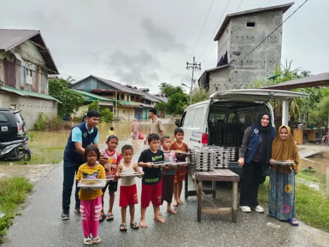 
 341 Ribu Paket Makan Bergizi Gratis Dialihkan untuk Warga Terdampak Banjir dan Longsor di Sumut dan Aceh