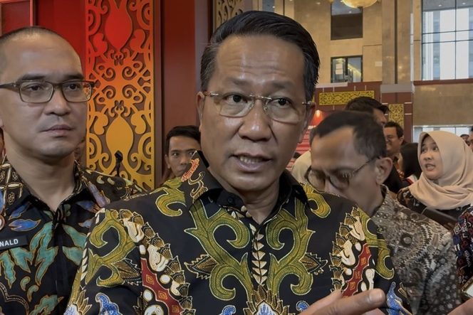 
 Menteri Hukum Minta LMKN Unggah Laporan Keuangan Setiap Bulan untuk Selesaikan Polemik Royalti Musik