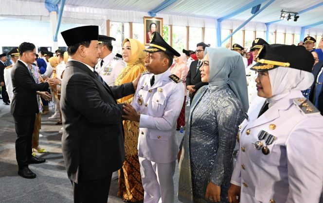 
 Bupati Sidrap H. Syaharuddin Alrif Raih Penghargaan CNBC Indonesia: Top Regional Food & Energy Security Champion 2025