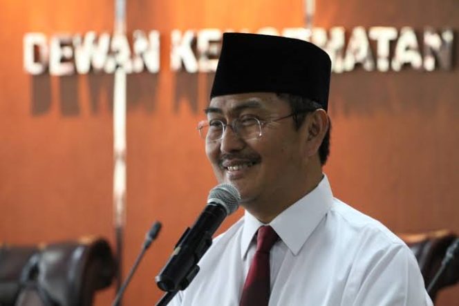 
 Jimly Buka Peluang Revisi UU Demi Reformasi Polri: “Kalau Perlu, Kita Ubah Undang-Undangnya”