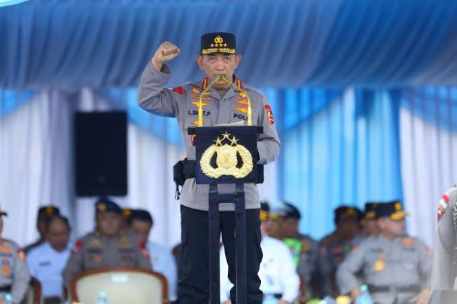 
 Kapolri Instruksikan Seluruh Jajaran Siaga Penuh Hadapi Potensi Bencana di Musim Hujan
