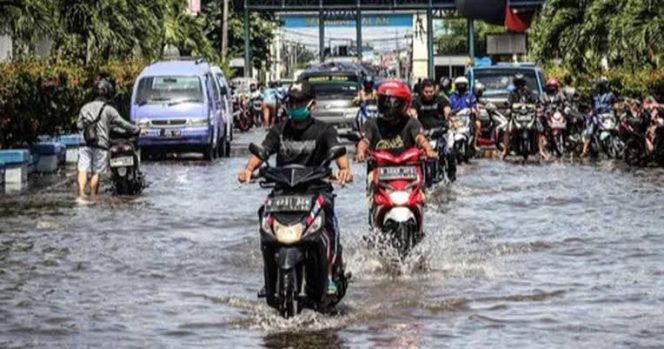 
 Banjir Rob Genangi Kabupaten Kepulauan Seribu, Lima RT Terdampak