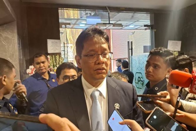 
 Menkeu Purbaya Siapkan Tarif Cukai Khusus untuk Rokok Ilegal Dalam Negeri, Cegah Serbuan Rokok Asing