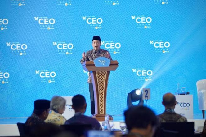 
 Menkop Ferry Juliantono Dorong Swasta dan BUMN Jadi “Kakak Asuh” Koperasi Desa Merah Putih