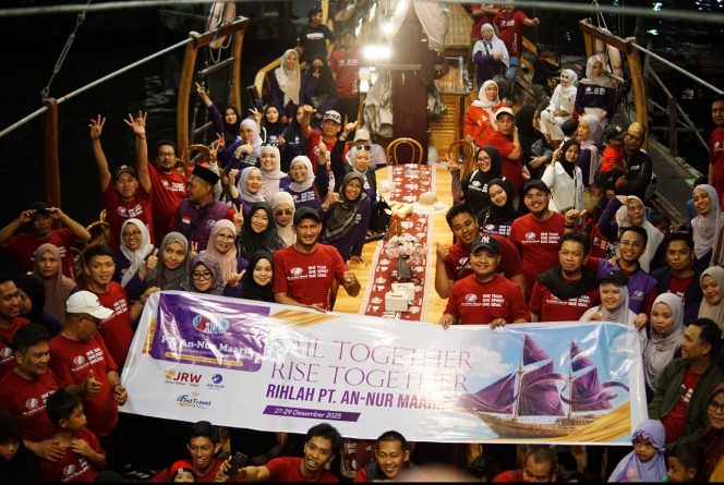 
 Di Atas Phinisi Losari, Annur Travel Ikrarkan Sinergi dan Totalitas Layanan Jamaah