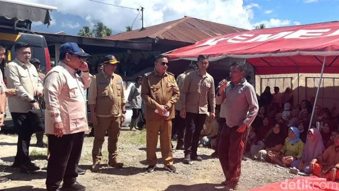 
 Presiden Prabowo Terima Keluhan Warga Soal Lahan Jagung Hancur Akibat Banjir di Kutacane: “Mohon Dibendung, Pak”