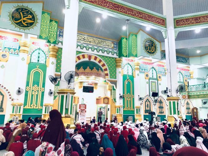 
 Kakan Kemenhaj Sidrap Resmi Lepas Ratusan Jamaah Umrah PT Annur Maarif–JRW