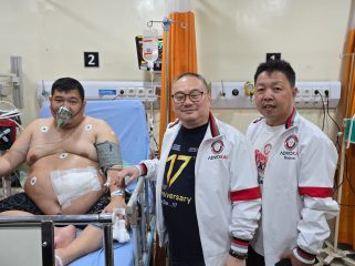 Ketua DPD KAI Jakarta, Fredy Limantara, SE.,SH.,MH.,CLA. Jenguk Korban Di Rumah Sakit Siloam Tangerang