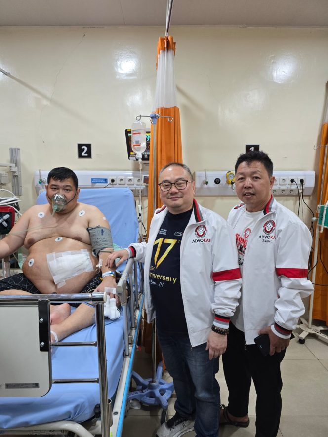 
 Ketua DPD KAI Jakarta, Fredy Limantara, SE.,SH.,MH.,CLA. Jenguk Korban Di Rumah Sakit Siloam Tangerang