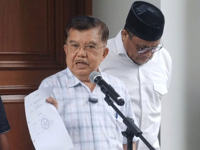 
 Jusuf Kalla Datangi Bareskrim Polri, Laporkan Pihak Terkait Dugaan Pencemaran Nama Baik