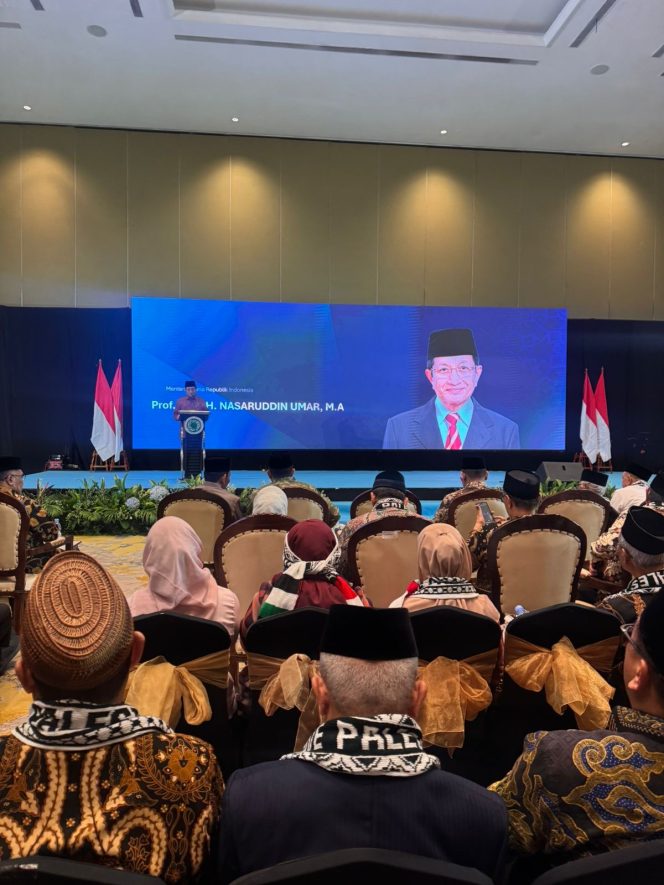 
 Halal Bihalal MUI: Menag Nasaruddin Umar Serukan Persatuan Ulama dan Negara Demi Indonesia Damai
