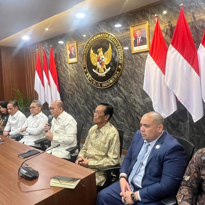 
 Zulkifli Hasan Soroti Darurat Sampah Jakarta, Pemerintah Percepat Pengolahan Jadi Energi
